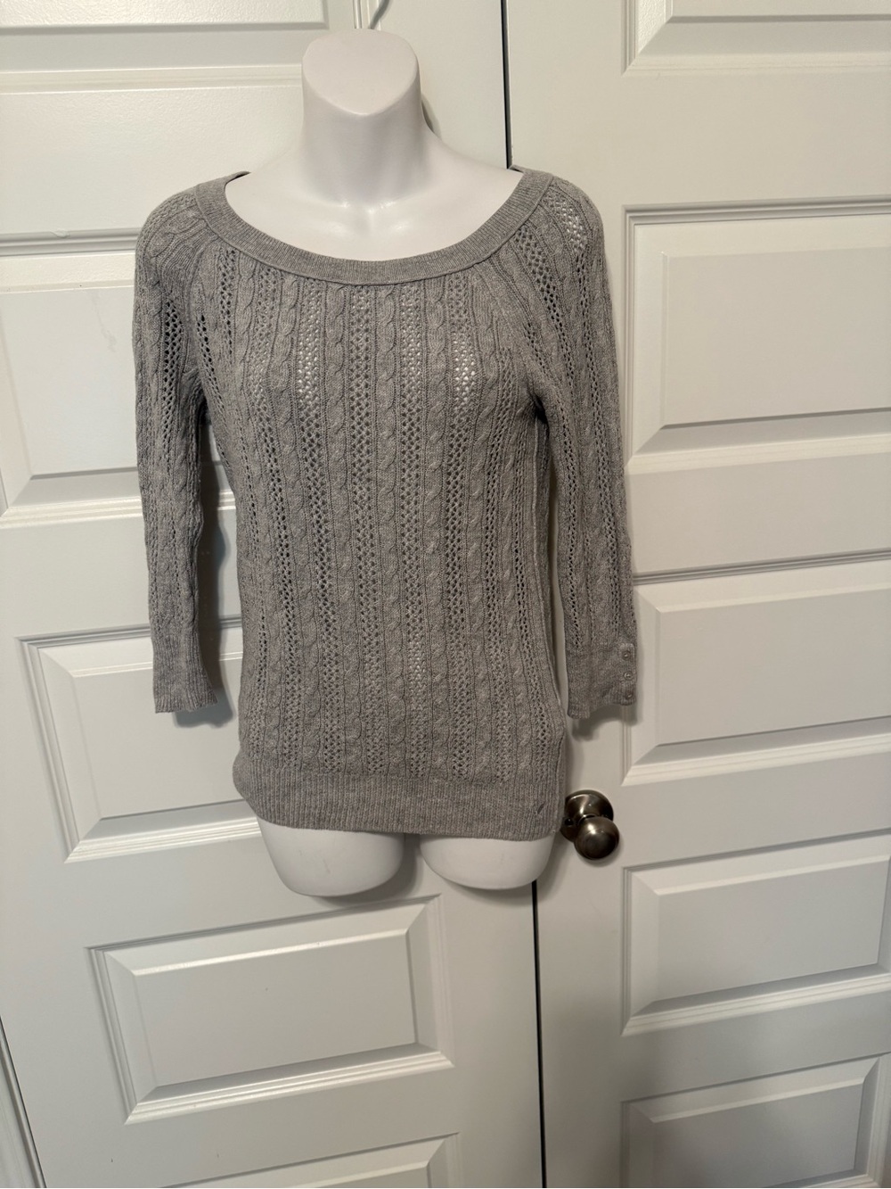 American Eagle Outfitters Light Gray Cable Scoop Neck Sweater